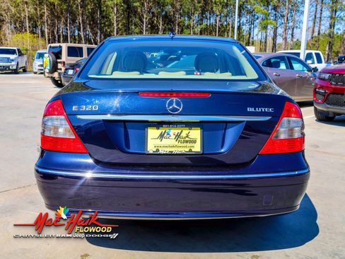 Used 2007 Mercedes-Benz E 320 BlueTEC Sedan image 7