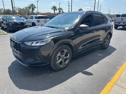 Used 2024 Ford Escape ST-Line w/ Tech Pack #1 image 8