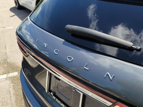 Certified 2025 Lincoln Corsair FWD image 7