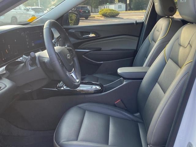 Used 2024 Chevrolet Trax ACTIV w/ Sunroof Package FWD image 13