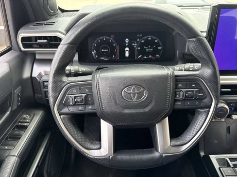 Used 2025 Toyota 4Runner TRD Sport Premium w/ Tow Technology Package AWD/4WD image 13