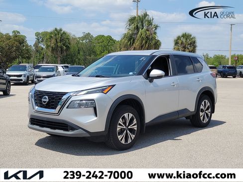 Used 2022 Nissan Rogue SV image 7