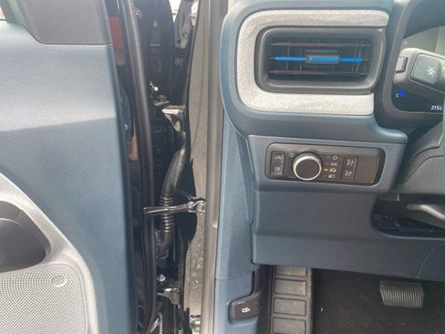 New 2025 Ford Maverick XLT FWD image 9