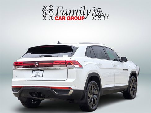 New 2026 Volkswagen Atlas Cross Sport SE image 4