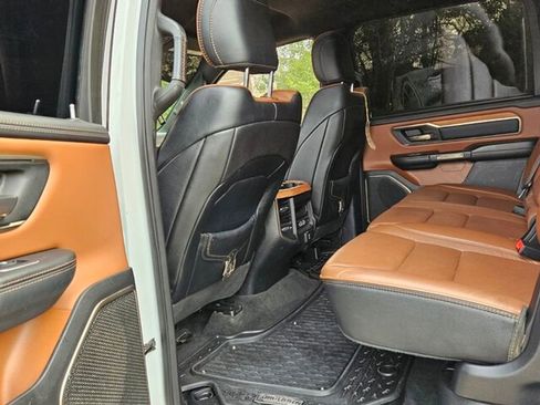 Used 2022 RAM 1500 Limited w/ Body Color Bumper Group image 8