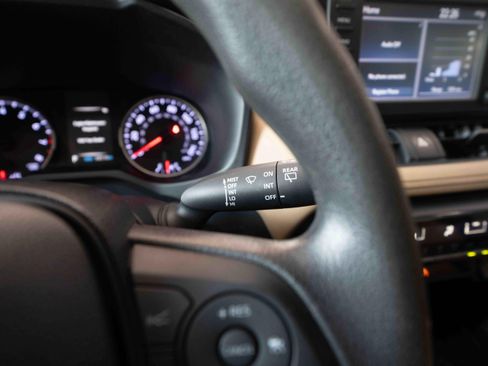 Used 2019 Toyota RAV4 LE w/ All Weather Liner Package AWD/4WD image 14