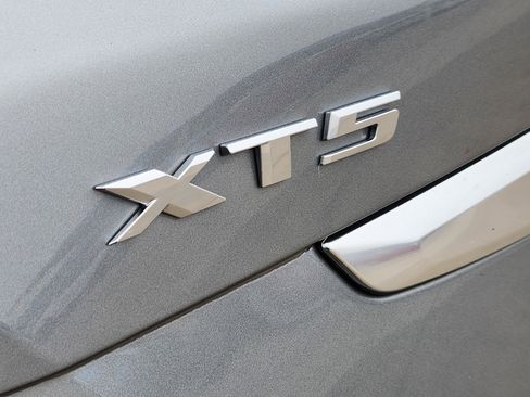 Certified 2025 Cadillac XT5 Premium Luxury image 11