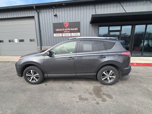 Used 2016 Toyota RAV4 XLE image 2