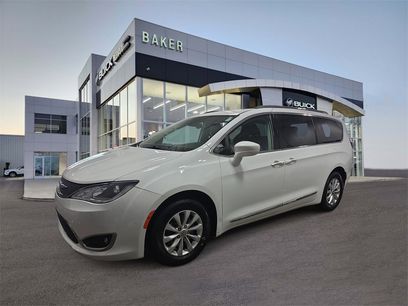 Used 2018 Chrysler Pacifica Touring-L