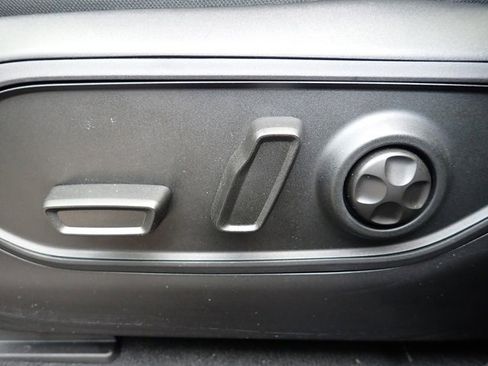 Certified 2025 Jeep Grand Cherokee Limited w/ Trailer Tow Package image 20