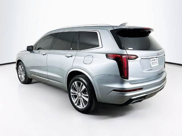 Used 2023 Cadillac XT6 Premium Luxury AWD/4WD image 4