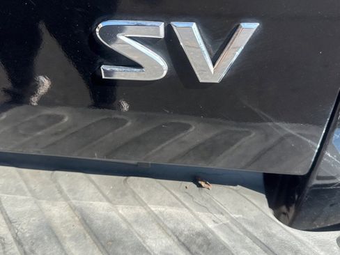 Used 2015 Nissan Frontier SV image 15