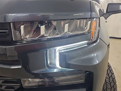 Certified 2021 Chevrolet Silverado 1500 RST image 35