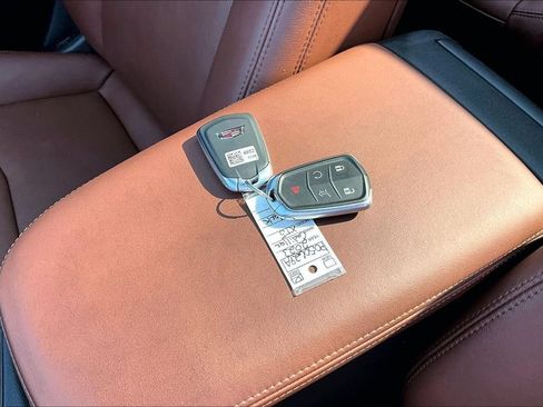 Certified 2023 Cadillac XT5 Premium Luxury AWD/4WD image 10