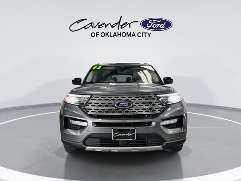 Used 2022 Ford Explorer Limited w/ Equipment Group 301A AWD/4WD image 3