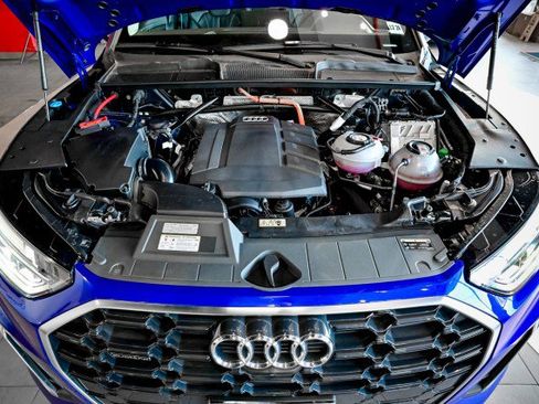 Used 2024 Audi Q5 e Premium Plus AWD/4WD image 48