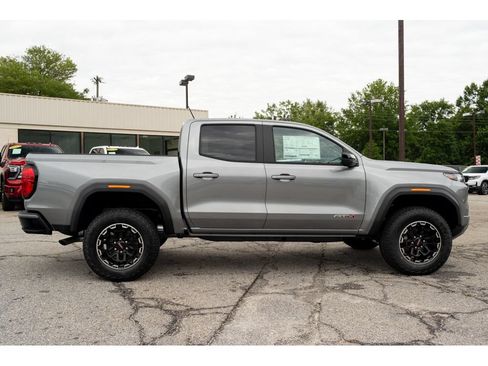 New 2026 GMC Canyon AT4 AWD/4WD image 9