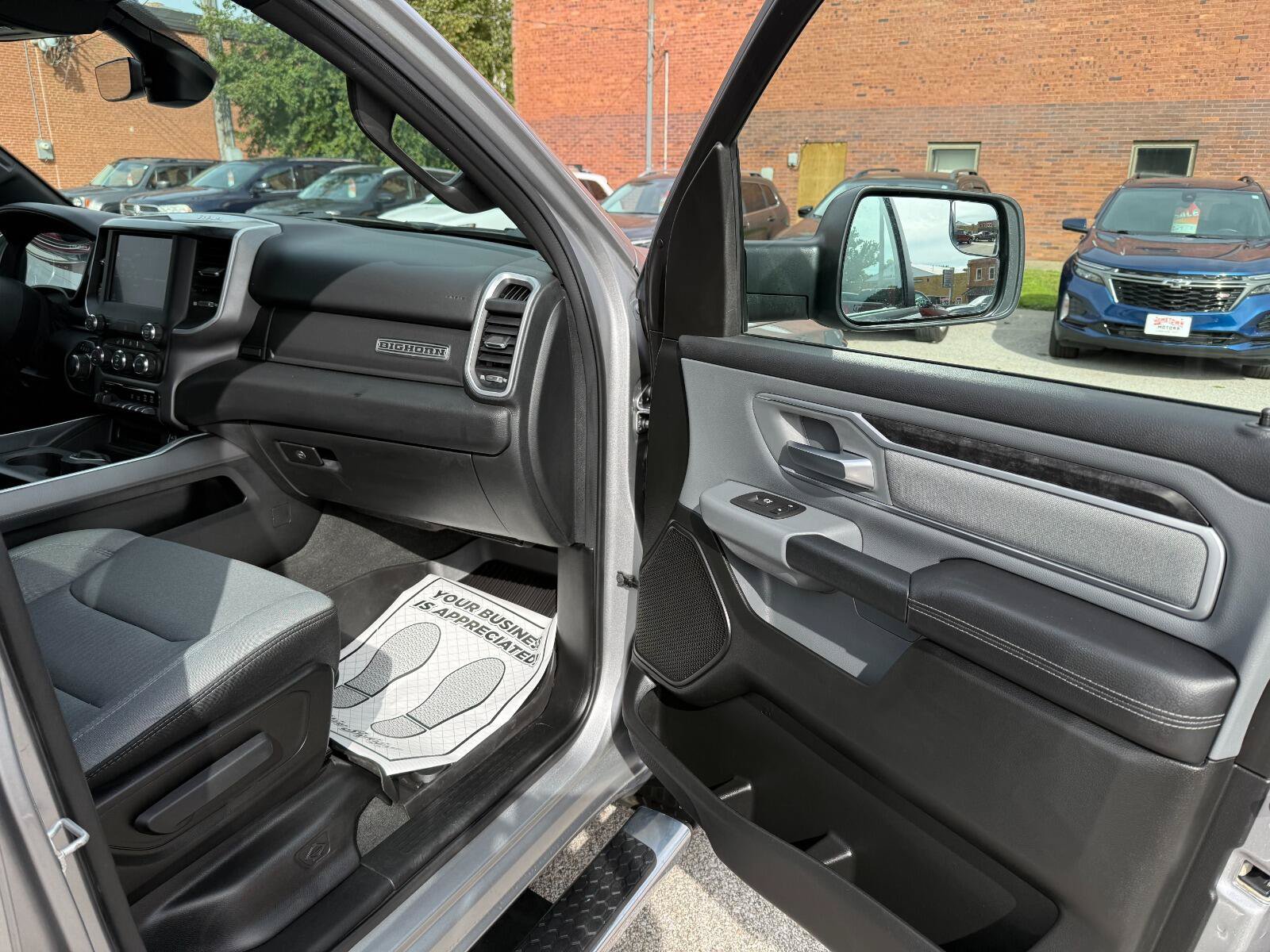 Used 2022 RAM 1500 Big Horn AWD/4WD image 18