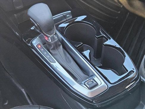 Used 2024 Chevrolet Trax ACTIV image 12