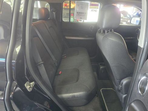 Used 2008 Chevrolet HHR SS image 15