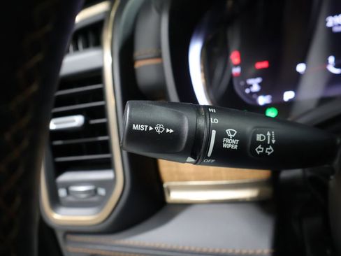 Used 2023 RAM 1500 Limited AWD/4WD image 35