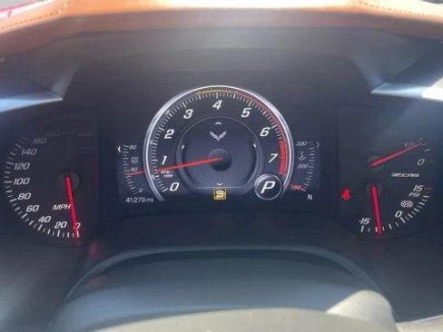 Used 2016 Chevrolet Corvette Z06 w/ 3LZ Preferred Equipment Group RWD image 18