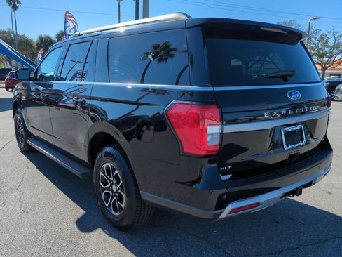 Used 2024 Ford Expedition Max XLT image 6