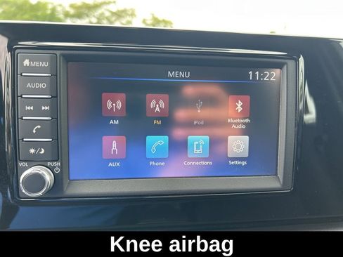 Used 2025 Nissan Kicks S FWD image 13