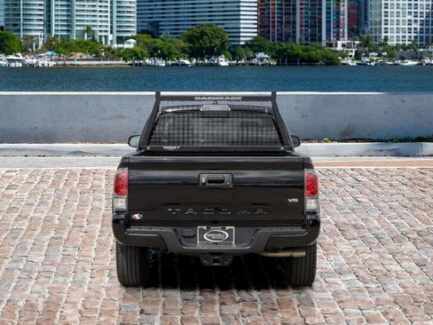 Used 2023 Toyota Tacoma TRD Sport w/ Advanced Technology Package image 6