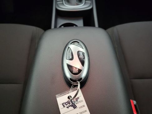 Used 2025 Hyundai Kona SEL image 40