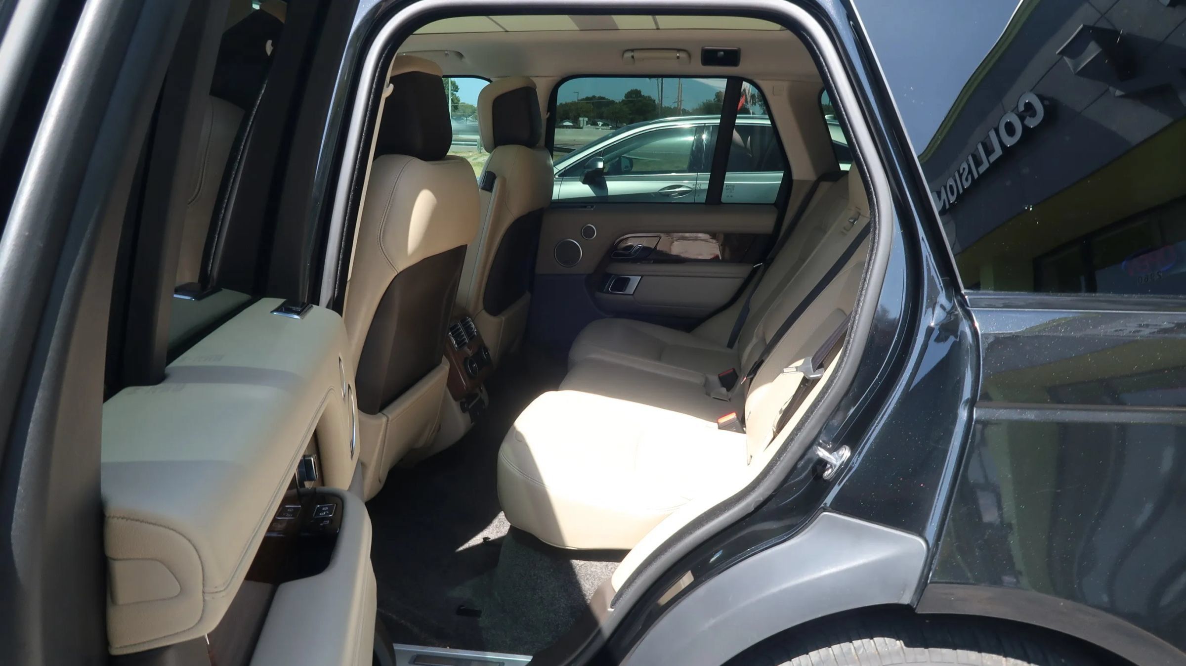 Used 2018 Land Rover Range Rover HSE AWD/4WD image 20
