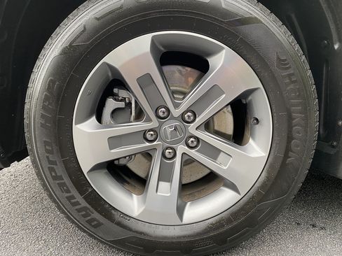 Used 2023 Honda Pilot EX-L image 41