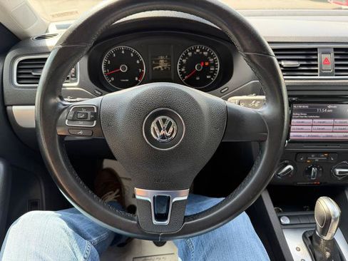 Used 2014 Volkswagen Jetta SE FWD image 17