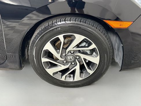 Used 2020 Honda Civic LX image 29