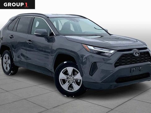 Certified 2022 Toyota RAV4 XLE image 3