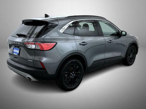 Used 2022 Ford Escape SEL w/ Technology Package AWD/4WD image 5