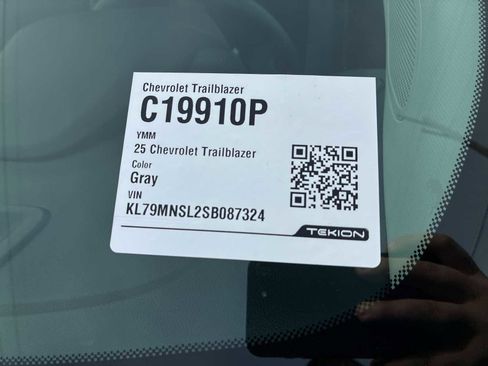 Certified 2025 Chevrolet TrailBlazer LS w/ LS Convenience Package image 33