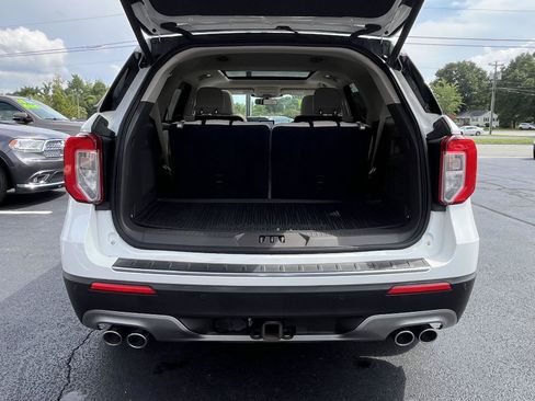 Used 2020 Ford Explorer Platinum w/ Premium Technology Package AWD/4WD image 24