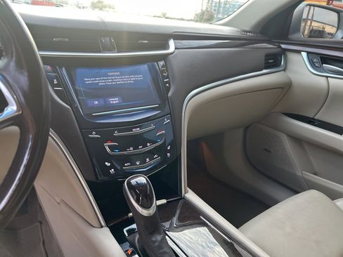 Used 2017 Cadillac XTS Luxury image 9