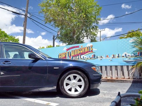 Used 2006 BMW 750Li RWD image 36