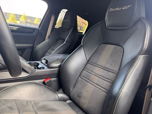 Certified 2023 Porsche Cayenne Turbo GT image 5