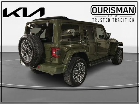 Used 2024 Jeep Wrangler High Altitude AWD/4WD image 3