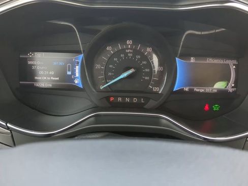 Used 2018 Ford Fusion S image 30