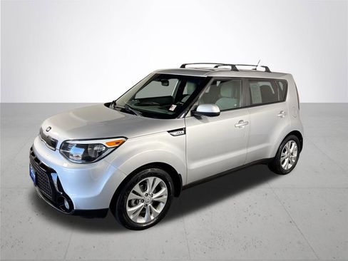 Used 2016 Kia Soul + FWD image 2