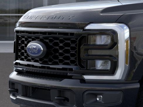 New 2026 Ford F250 XL AWD/4WD image 17