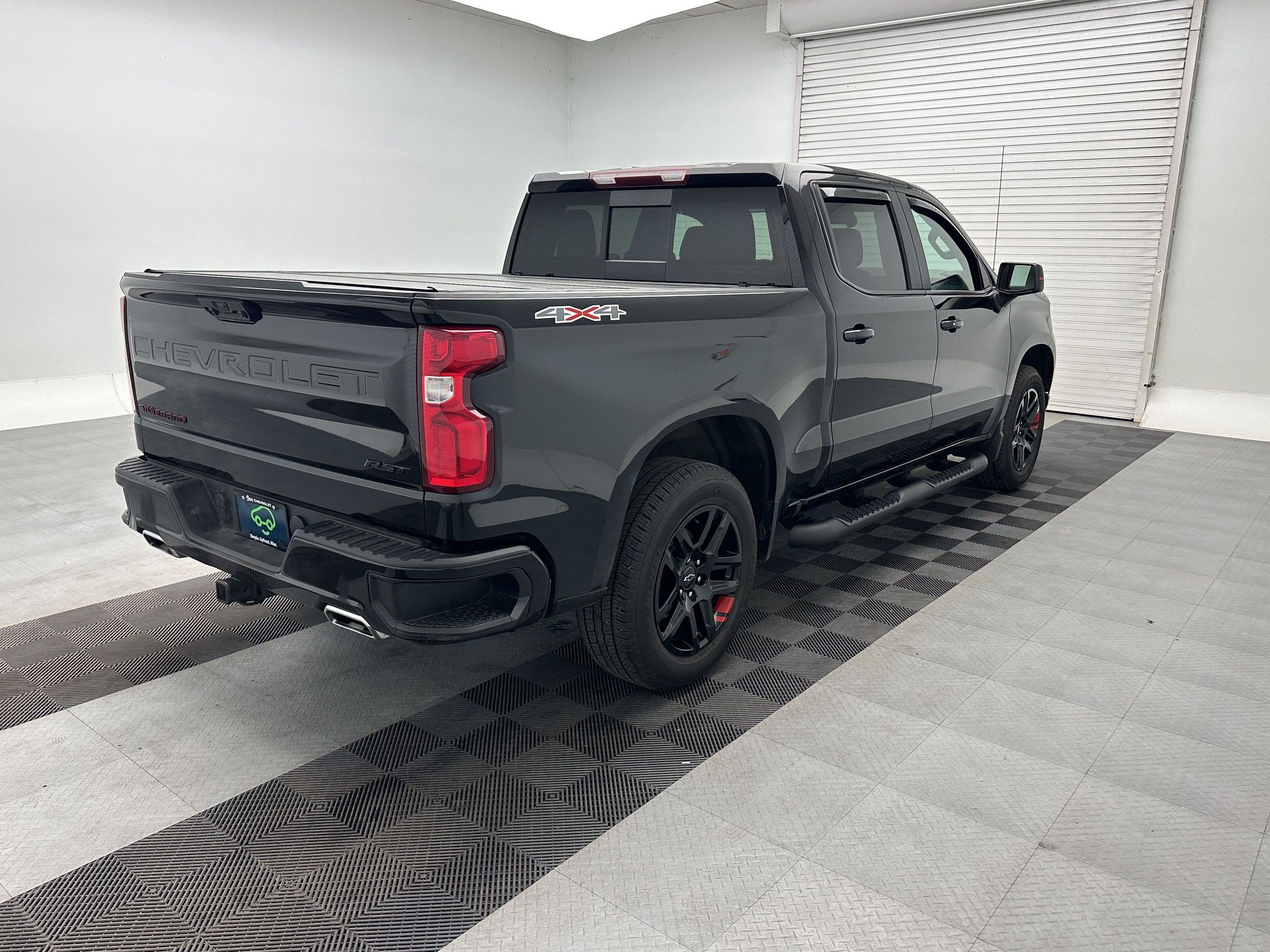 Certified 2024 Chevrolet Silverado 1500 RST w/ Redline Edition AWD/4WD image 9
