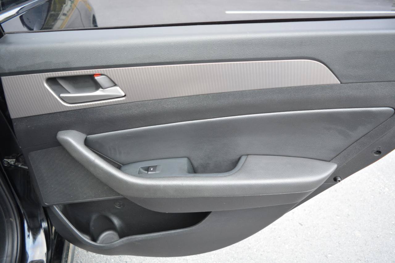 Used 2018 Hyundai Sonata Sport FWD image 14