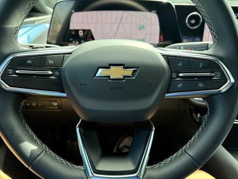 New 2026 Chevrolet Equinox EV LT AWD/4WD image 38