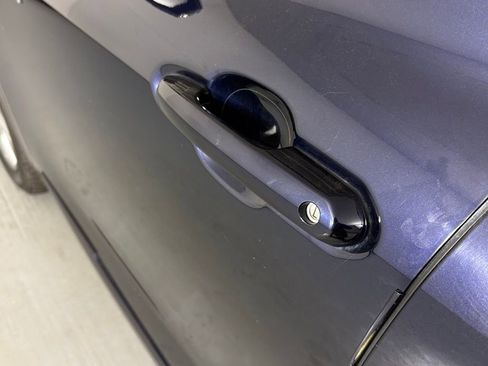 Used 2021 Toyota Highlander Limited image 14