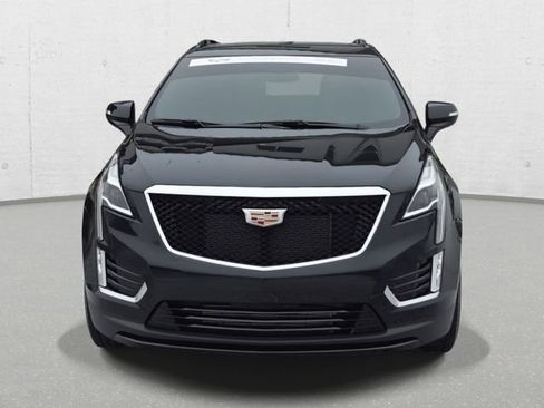 Certified 2024 Cadillac XT5 Sportv image 2